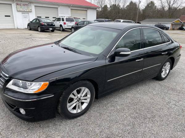 2011 Hyundai   AZERA  LIMITED - $4,995 (LANCASTER)63613597611905122