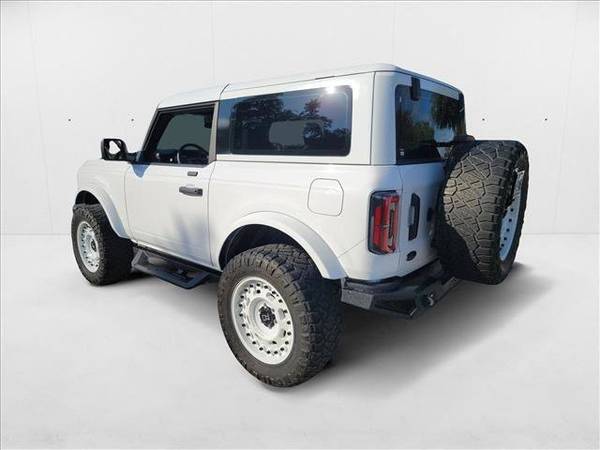 2021 Ford Bronco 4x4 4WD Base descapotable - $30,991 (Llame al *(737) 210-4218* para confirmar disponibilidad al instante)63439122590465124