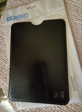 Amazon Kindle Fire HDX 7" 3rd Generation Tablet 32GB Wi-Fi & case - $40 (Holland)63443759582209122