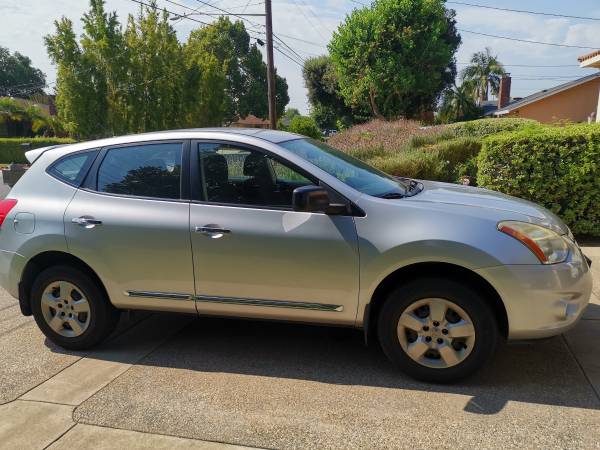 2011 Nissan Rogue S,  FWD  67k miles - $6,800 (arcadia)63624631542275122