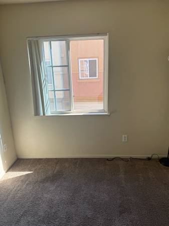 $900 / 1br - Room rental (San Diego)63657192423427121