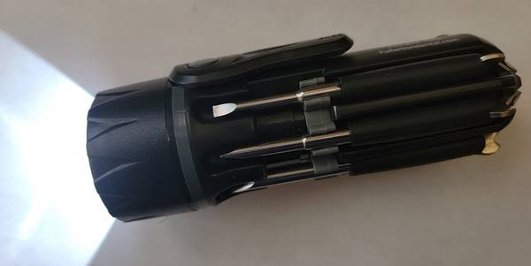 Flashlight 8in1 Multi-Tool 1