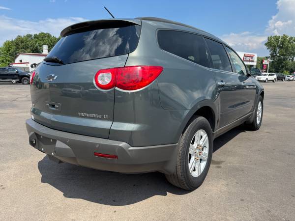 2011 Chevy Traverse LT AWD! - $5,90063470233881089124