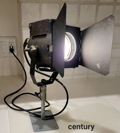 3 Working Vintage Stage, Theater Lighting Spotlights & 2 Vintage stand 1