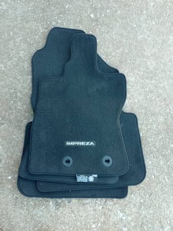 Subaru Impreza Floor Mats 1
