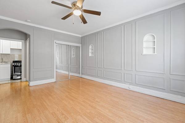 $1,495 / 1br - 1 Bedroom (Lake View)63898858642946121