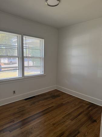 $1200.00 / 4br - 1225ft2 - Large Bedrooms63897186191746123