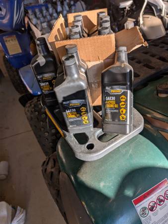 Partner 30 wt small engine oil 1