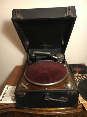 Columbia Grafonola Viva-Tonal No 202. 1