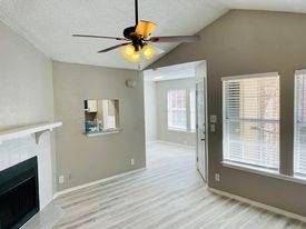 $1,125 / 1br - 652ft2 - Your peaceful corner of the city (1455 N. Perry Rd, Carrollton, TX)63846412077699120