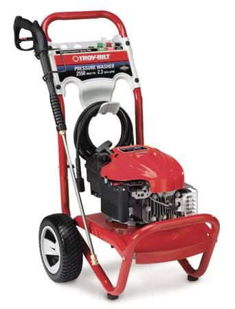 Troy Bilt Briggs & Stratton 2550 PSI 2.3 Gal. Gas Pressure Washer 1