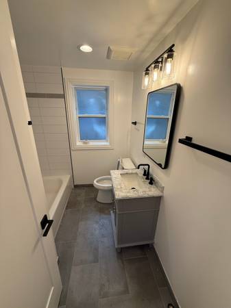 $1,895 / 2br - 6418 #3A– Brand-New 2BR w/ D/W & In-Unit Laundry Complete Gut Remodel (west ridge)64041646517378124
