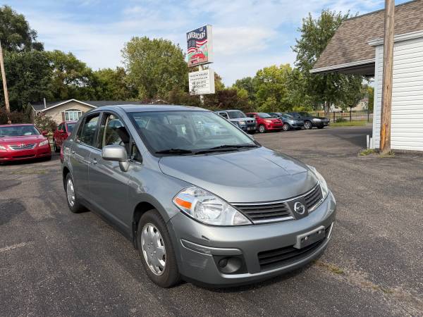 2009 Nissan Versa S 1