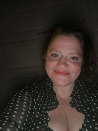 Waitress or bartender available for private parties, events, fundraisers, etc 1