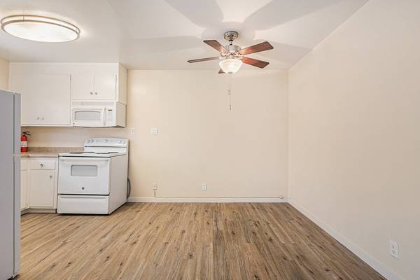 $1,850 / 1br - 1715 Central Ave #6 - 1 bedroom | 1 bath | 2nd Floor (alameda)63938626558850122