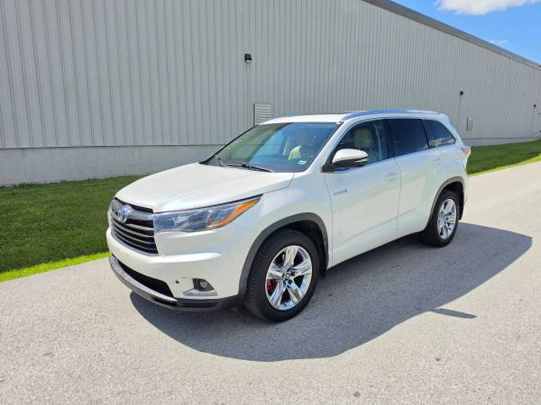 2015 Toyota Highlander - Financing Available! 1