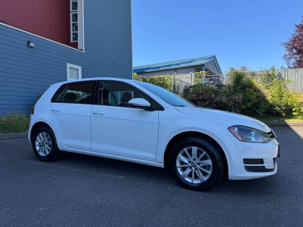 One Owner 2017 Volkswagen Golf TSI S<< Very Clean - $11,995 (Daily Deals Auto Sales Lynnwood)63623310674691122