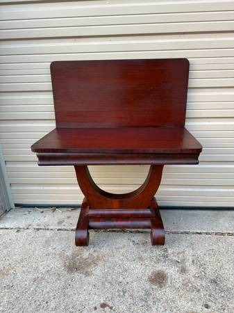 Mesa de juego antigua de caoba con llama del 19. - $1.695 (Burke)63471431696641121
