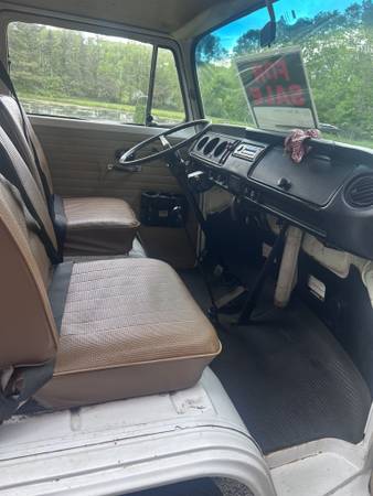 Furgoneta VW Westfalia de 1973 - $18,000 (Cornwall)63622639792897121