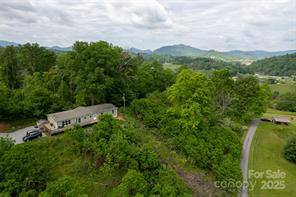 $376,000 / 4br - 2280ft2 - 208 Stillwater Springs Road (Burnsville)64029207387267124