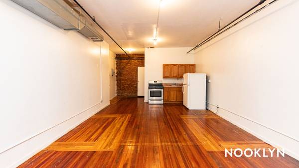 $3,000 Massive open loft w/ a bunch of amenities+gym+laundry (Bushwick @ Myrtle JMZ + Morgan L)63891773108227122