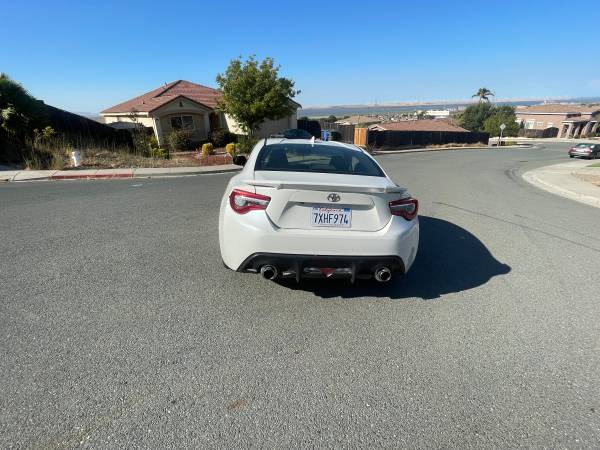2017 Toyota 86 Manual, título limpio - $19,500 (pittsburg / antioch)63624035633537122