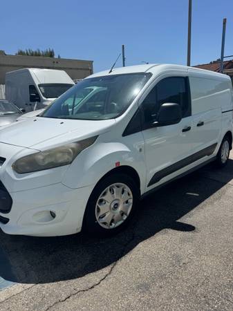Ford Transit Connect XLT 2014 125,600ml - $9,900 (Tujunga)63436934670337122