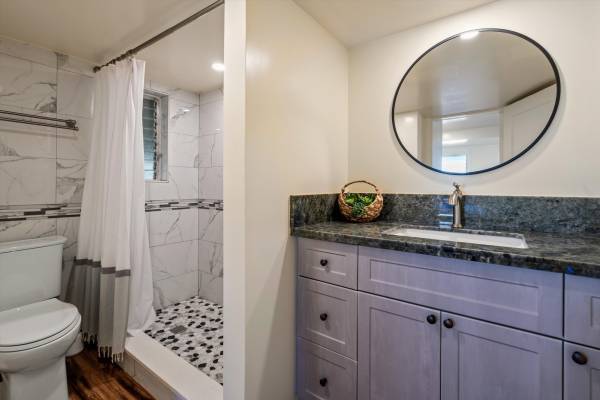 $1,990 / 2br - Gorgeous 2 bed/ 2 bath downstairs Wailuku Home (Wailuku)63939665392771122