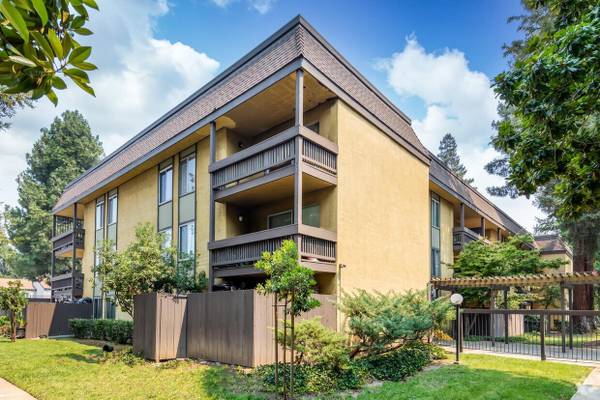 $1,899 / 1br - 725ft2 - Laundry Facilities, Swimming Pool, Air Conditioning (concord / pleasant hill / martinez)63657947112065124