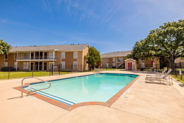 $1,149 / 2br - 850ft2 - 2 Bed, Off-Street Parking, On-Site Maintenance (12221 Fleming Dr, Houston, TX)63924044209154124