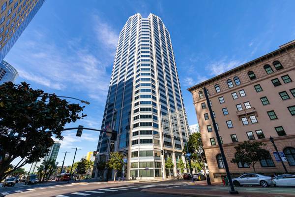 $499 ¿LISTO PARA DARLE A TU NEGOCIO EL ASPECTO QUE SE MERECE? $499/MES (Ático de lujo remodelado en San Diego)63510047926273121