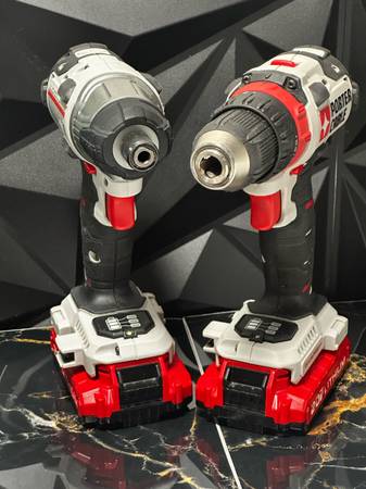 PORTER-CABLE 20V MAX Cordless Drill Driver Kit with 2 Batteries and Charger 1