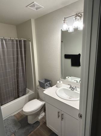 $500 / 1br - 🛌 Cozy Furnished Room – Peaceful Home Vibes 🧘🌻 (Forney)63796376016769123