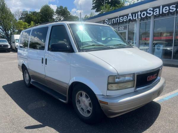 2005 GMC Safari Ext 111 WB AWD 80K ORIGINAL MILESRUNS AND DRIVES GREAT! - $10,995 (+ NO ADDED DEALER FEES!)63469754457857121