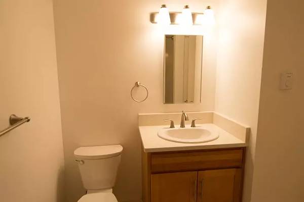 $1,677 / 2br - 984ft2 - Una nueva perspectiva sobre la vida: 2 dormitorios, 1 baño, 984 pies cuadrados (Portland)63672618899075123