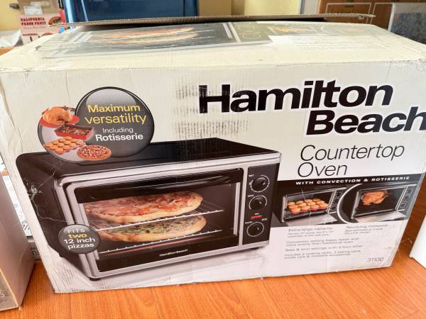 New Hamilton Beach Countertop Toaster Oven 31100 1