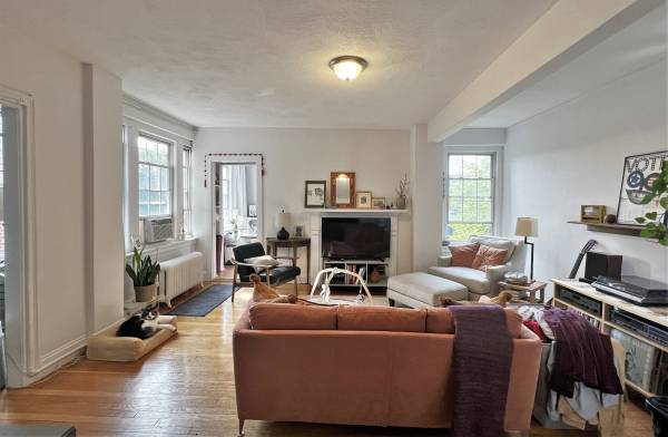 $2,800 / 1br - 1+ Bedroom for $2,800 at 7 Craigie Cir, Cambridge (Cambridge \ Harvard Sq. \ Brattle)63996546561922122