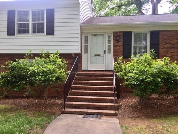 $750 / 1br - Quiet Furnished Bedroom & Shared Bath (Greensboro)64027279174657121