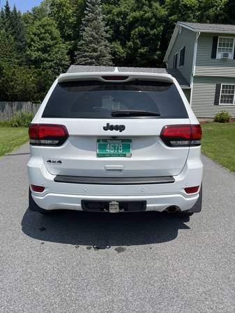 2021 Jeep Grand Cherokee Laredo X - $26,00063622514044675122