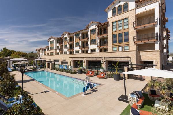 $4,900 / 2br - 1249ft2 - Everything You Want, All Right Here! Take a Tour Today! 2 Bed/2 Bath! (sunnyvale)63695839952385120