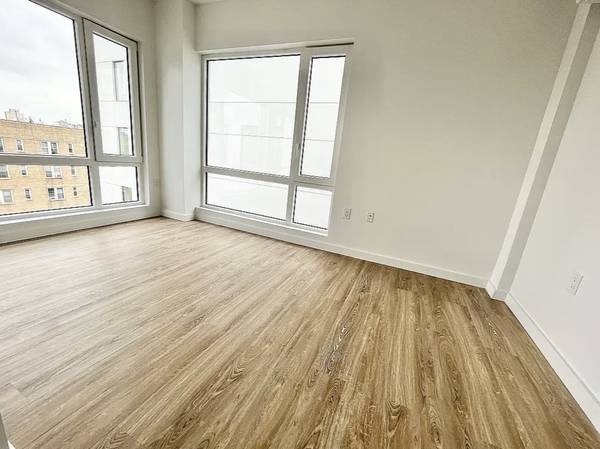 $2,699 / 1br - Absolutely Stunning True 1-Bedroom Apartment in Full-Service Luxury Bu (Flatbush)63827341326721122
