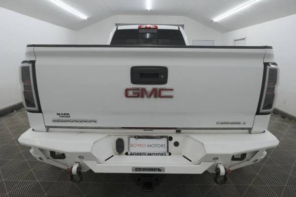 *2016* *GMC* *Sierra 3500HD* *Denali Camioneta 4D 8 ft* - $39,995 (_GMC_ _Sierra 3500HD_ _Camión_)63442022285953124