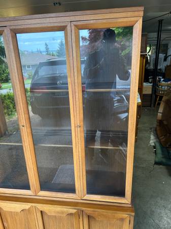 Vintage Glass Display Cabinet - $230 (Lakeway)63435755042691122
