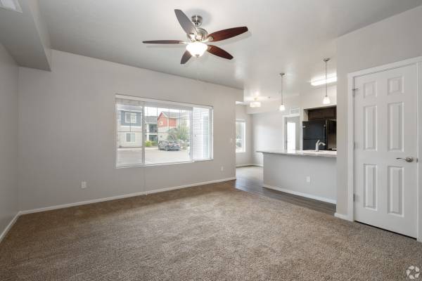 $1,790 / 3br - $1,705 For 3x2 Apartments Available (Kuna)63794945794433122