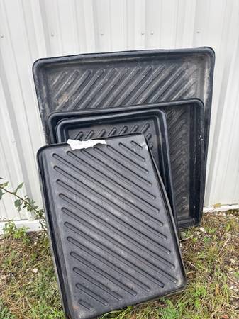 Spill Containment Pans, Manufactured by Ultratech 1
