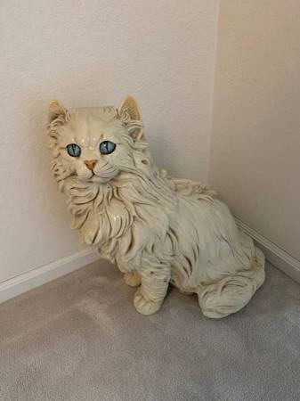 Cat Statue 1