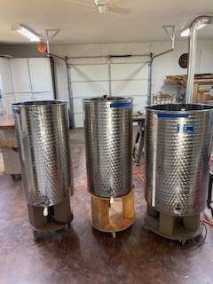 Variable Lid wine tanks 1