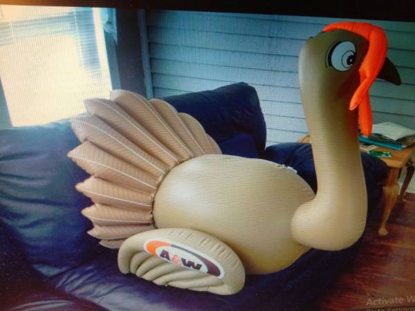 A&W ROOT BEER, SOFT DRINK  ADVERTISING  INFLATABLE TURKEY 1