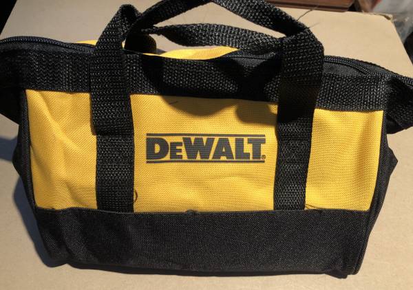 Dewalt Tool Bag, Small, Heavy Duty 11" x 9" x 7" Nylon NEW 1