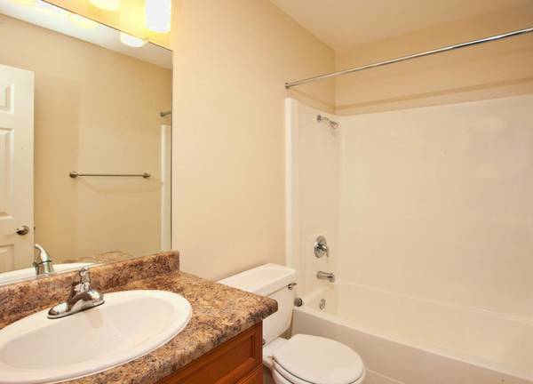 $2,695 / 2br - FREE MONTH? CALL NOW - New Kitchen Upgrades, Convenient (La Mesa)64037044868353124